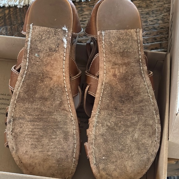 Brown Leather Sandals - Picture 4 of 5